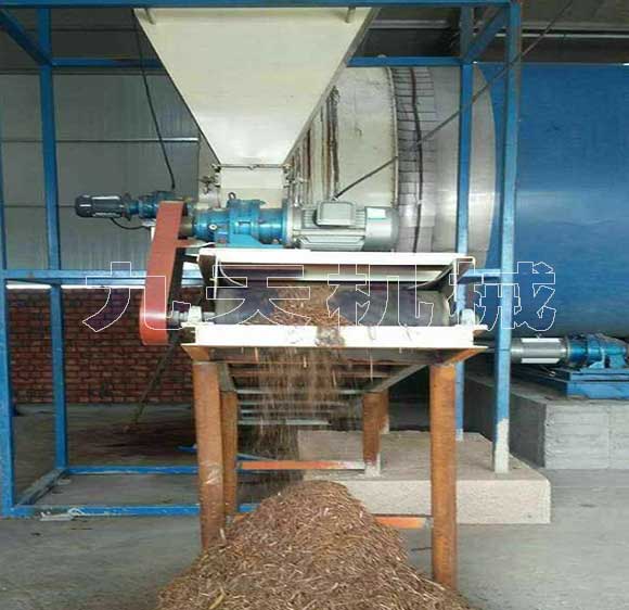 秸稈烘干機(jī)全套設(shè)備運(yùn)行案場(chǎng)